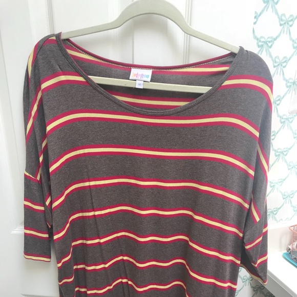 M Lularoe Irma - Picture 1 of 2